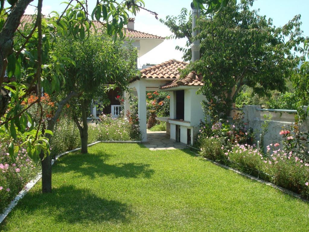 Villa Tonia Apartments Szárti Kültér fotó