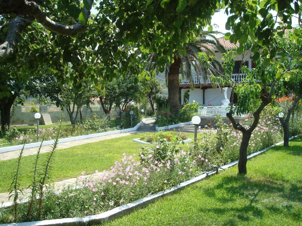 Villa Tonia Apartments Szárti Kültér fotó